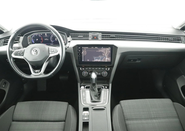 Volkswagen Passat cena 118800 przebieg: 108133, rok produkcji 2020 z Rybnik małe 781